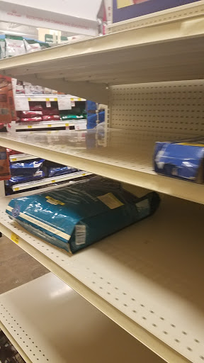 Pet Supply Store «PetSmart», reviews and photos, 3750 W Market St, Fairlawn, OH 44333, USA