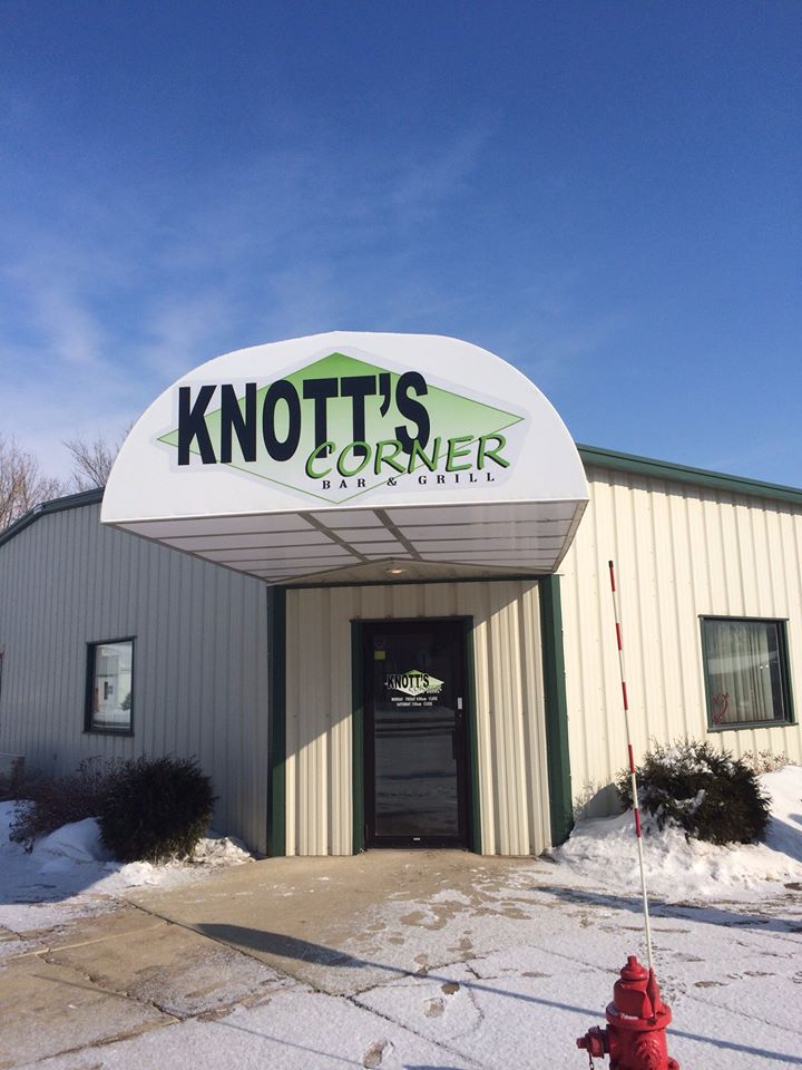 Knott's Corner Bar & Grill 56255