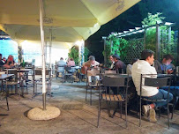 Atmosphère du Restaurant La Guitoune à Saint-Georges-d'Oléron - n°4