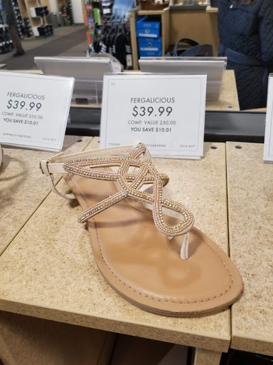 Shoe Store «DSW Designer Shoe Warehouse», reviews and photos, 833 N Krocks Rd #107, Allentown, PA 18106, USA