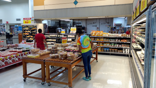 Grocery Store «H-E-B Grocery», reviews and photos, 209 N Texas Ave, Mercedes, TX 78570, USA