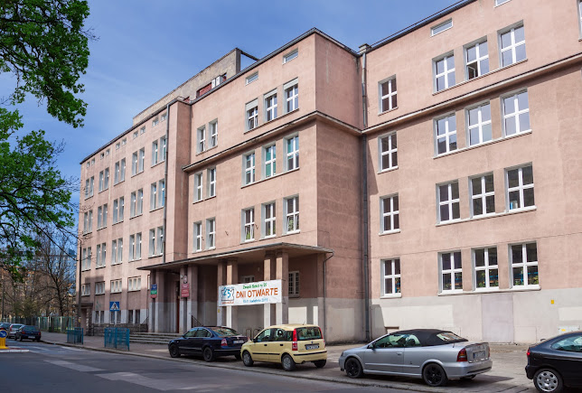 Technikum nr 15 im. Marii Skłodowskiej-Curie