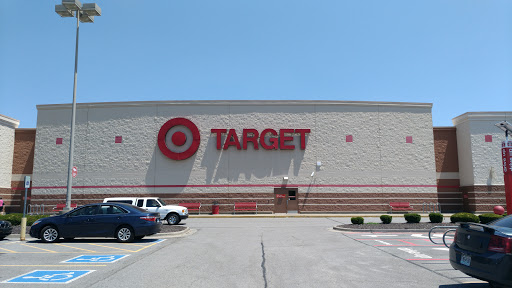 Target, 6100 Broadmoor St, Mission, KS 66202, USA, 