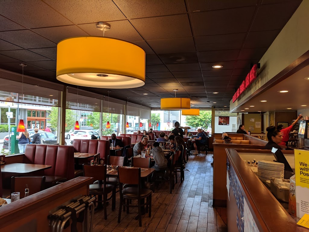 Denny's Portland, OR 97232 Menu, Hours, Reviews and Contact