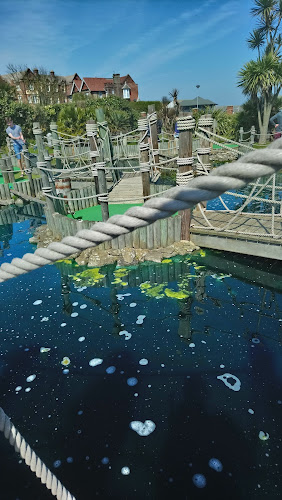 Comments and reviews of Adventure Island Crazy Golf