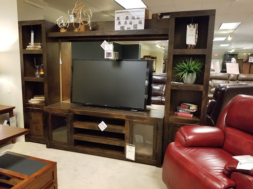 Furniture Store «Wayside Furniture», reviews and photos, 1367 Canton Rd, Akron, OH 44312, USA
