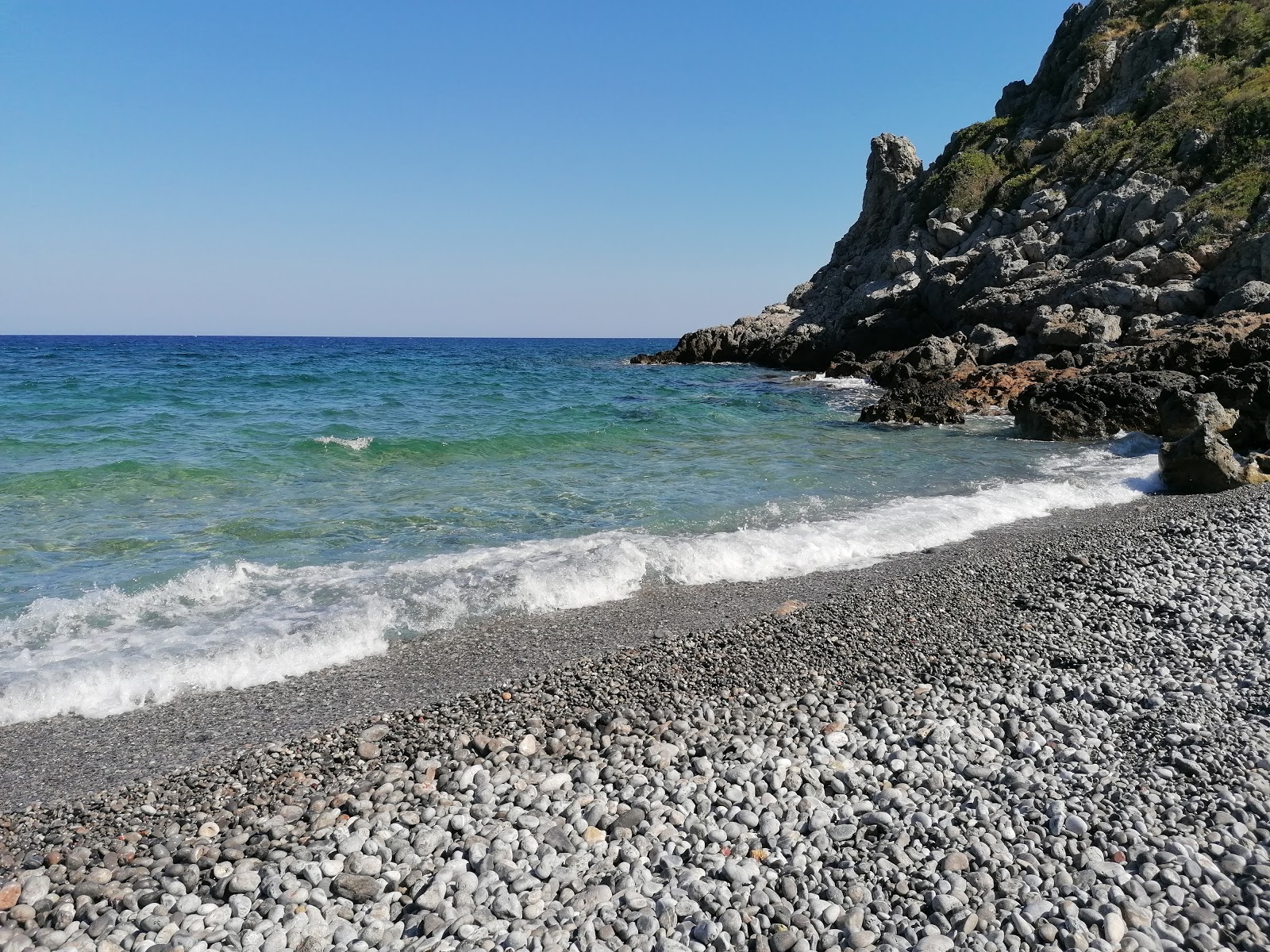 Photo de Kochilas beach - endroit populaire parmi les connaisseurs de la détente