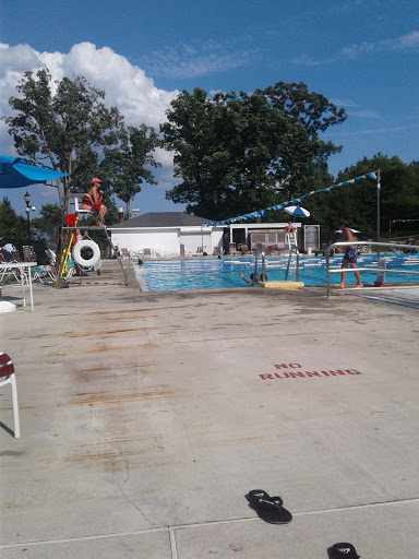 Public Swimming Pool «Great Mills Swimming Pool», reviews and photos, 21100 Great Mills Rd, Great Mills, MD 20634, USA