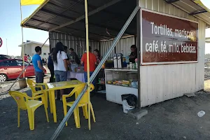 Tortillas De Laraquete image