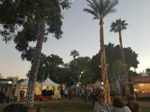 Festival «Glendale Glitters», reviews and photos, N 58th Ave & W Glendale Ave, Glendale, AZ 85301, USA