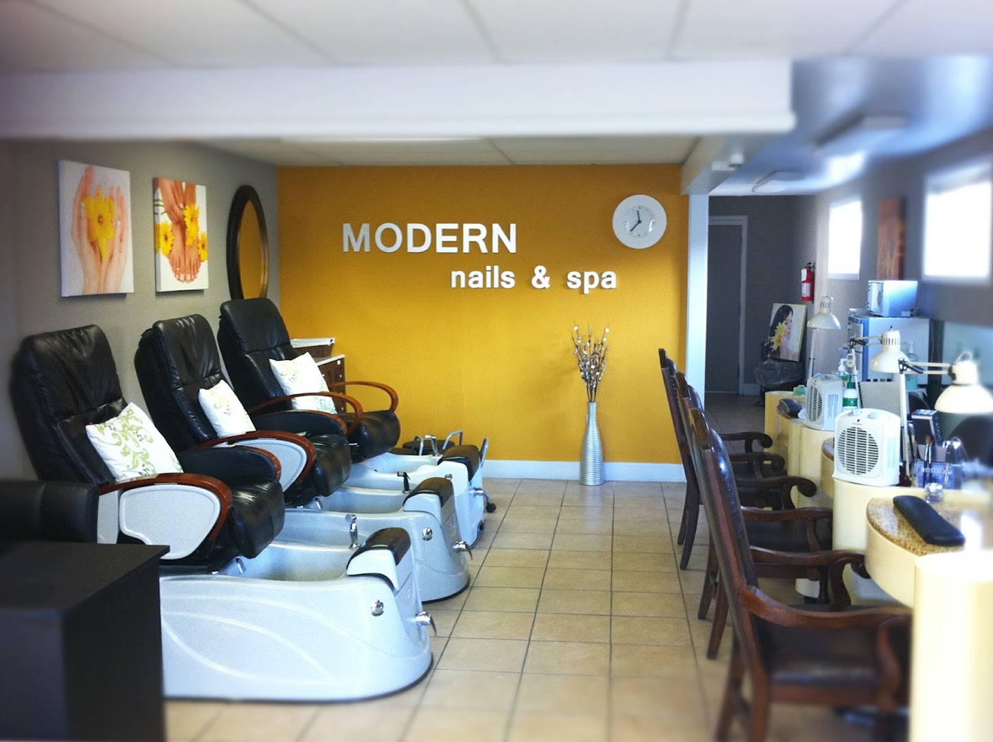 Modern Nails & Spa