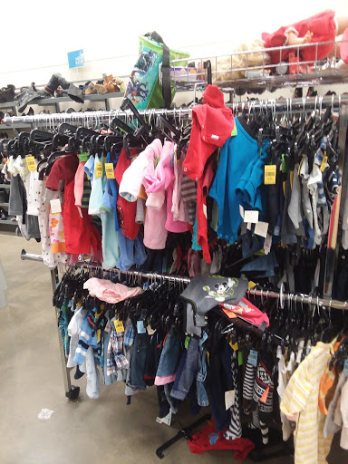 Thrift Store «Goodwill Store & Donation Center», reviews and photos, 5518 Touhy Ave, Skokie, IL 60077, USA