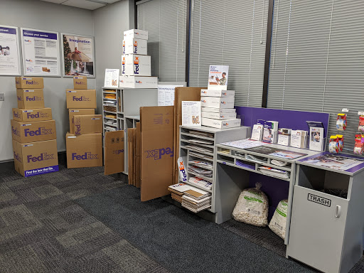 Shipping and Mailing Service «FedEx Ship Center», reviews and photos, 3433 2400 S, West Valley City, UT 84119, USA
