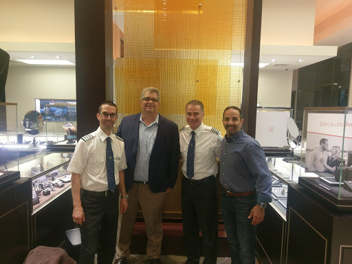 Jeweler «Lewis Jewelers - Clear Lake», reviews and photos, 19335 Gulf Fwy #4, Webster, TX 77598, USA