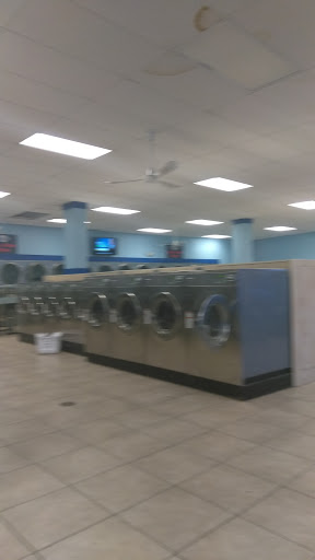 Laundromat «SuperSuds», reviews and photos, 911 S Duke St, Lancaster, PA 17602, USA