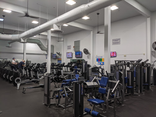 Gym «McChord Sports and Fitness Center», reviews and photos, 729 5th St, McChord AFB, WA 98438, USA