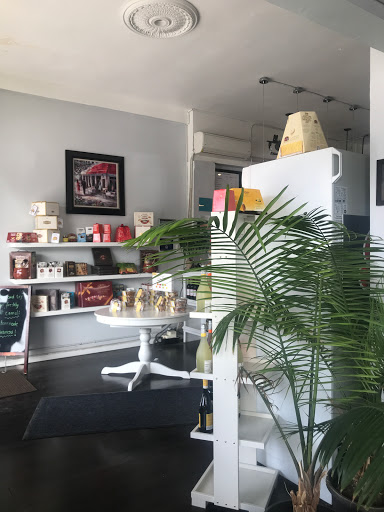 Gourmet Grocery Store «Cipollina Gourmet Italian Market», reviews and photos, 116-09 Queens Blvd, Forest Hills, NY 11375, USA