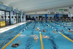 Wave centro sportivo, palestra e piscina image