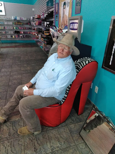 Store «Deja Vu Love Boutique Bakersfield», reviews and photos, 1620 Golden State Ave, Bakersfield, CA 93301, USA