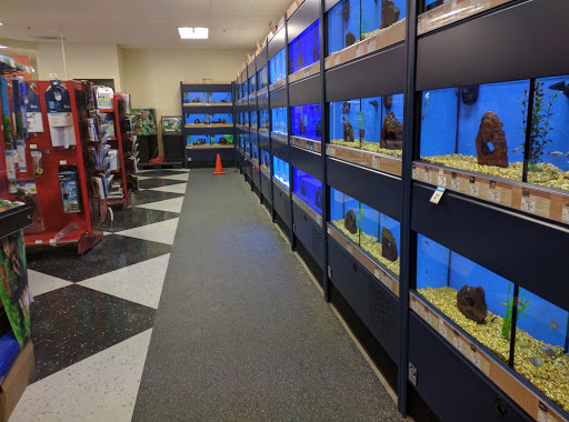 Pet Supply Store «Petco Animal Supplies», reviews and photos, 177 W Ventura Blvd, Camarillo, CA 93010, USA