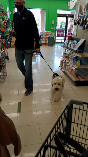 Pet Supply Store «Pet Supplies Plus», reviews and photos, 7570 Pearl Rd, Middleburg Heights, OH 44130, USA