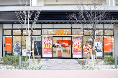 auショップ 六本松駅前