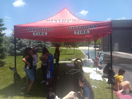 Tire Shop «Discount Tire Store - Roundlake Beach, IL», reviews and photos, 2125 N Illinois 83, Round Lake Beach, IL 60073, USA