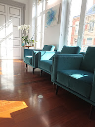 Photo n°5 de Docteur Bodnar - Cabinet de médecine esthétique, épilation laser, greffe capillaire à Toulouse à Toulouse ()