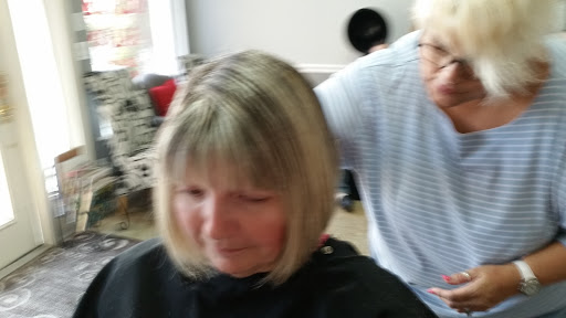 Hair Salon «Hot Headz Salon», reviews and photos, 692 W Montrose St, Clermont, FL 34711, USA