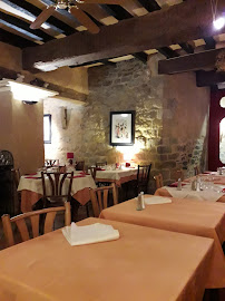 Atmosphère du Restaurant français Restaurant Auberge des Ducs d'Oc à Carcassonne - n°12