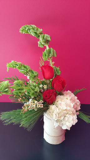 Florist «Shakopee Florist», reviews and photos, 409 1st Ave E, Shakopee, MN 55379, USA