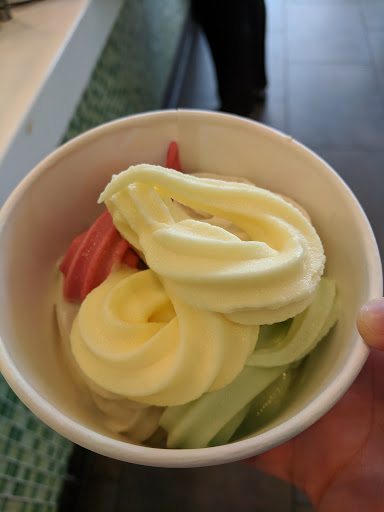 Frozen Yogurt Shop «Yogurtland», reviews and photos, 10500 Ulmerton Rd, Largo, FL 33771, USA