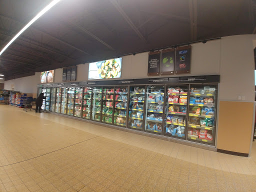 Supermarket «ALDI», reviews and photos, 1114 S Main St, West Bend, WI 53095, USA