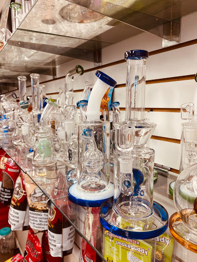 Tobacco Shop «AM SMOKE SHOP», reviews and photos, 1401 State St, Orem, UT 84057, USA