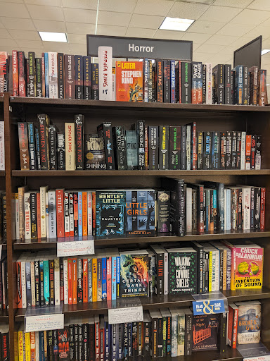 Book Store «Barnes & Noble», reviews and photos, 3701 McKinley Pkwy, Buffalo, NY 14219, USA