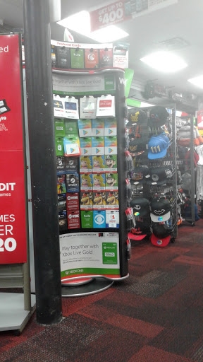 Video Game Store «GameStop», reviews and photos, 4261 W Green Oaks Blvd, Arlington, TX 76016, USA