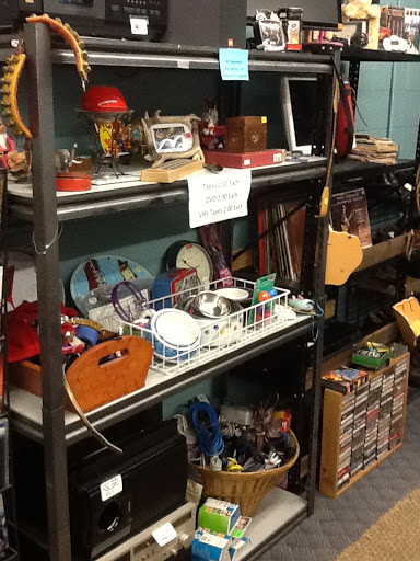 Thrift Store «Upscale Thrift», reviews and photos, 2590 21st St, Sacramento, CA 95818, USA