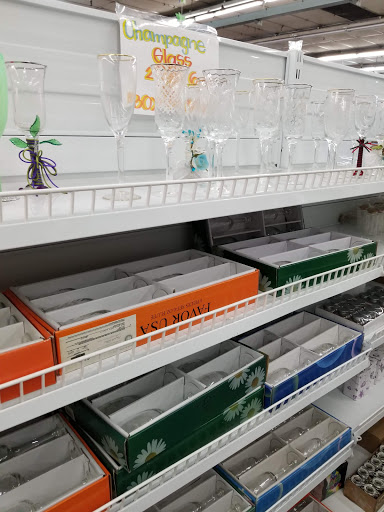 Craft Store «United Craft, Inc.», reviews and photos, 611 E 7th St, Los Angeles, CA 90021, USA