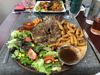 Restaurant Perfect Place-spécialité couscous ou grillades magret de canard, confit à Bergerac