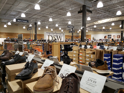 Shoe Store «DSW Designer Shoe Warehouse», reviews and photos, 538 Boston Post Rd, Orange, CT 06477, USA