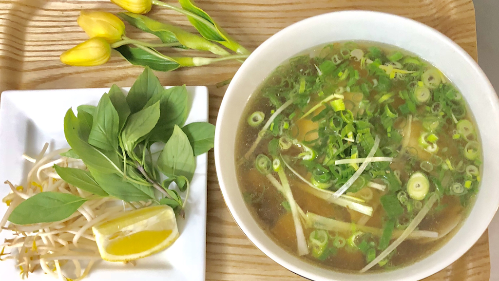 i Roll and Bowl Lismore, NSW 2480 Menu, Reviews, Hours & Contact.