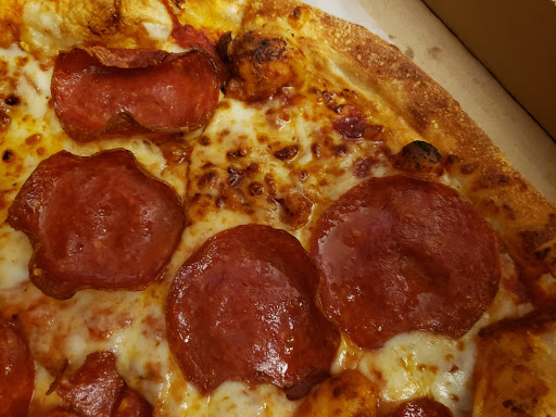 Pizza Restaurant «Schmizza Pub & Grub Broadway», reviews and photos, 628 NE Broadway St, Portland, OR 97232, USA