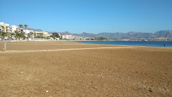 Playa del Puerto'in fotoğrafı - rahatlamayı sevenler arasında popüler bir yer