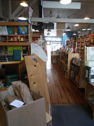 Book Store «Alley Cat Bookstore and Gallery», reviews and photos, 3036 24th St, San Francisco, CA 94110, USA