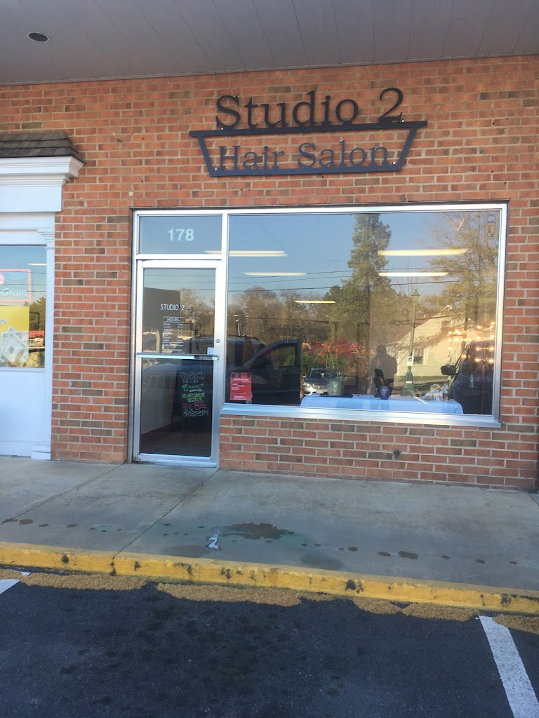 Studio 2 24450