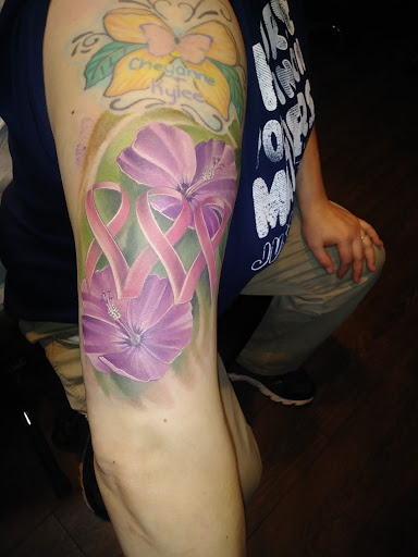 Tattoo Shop «Dead Gods Tattoo», reviews and photos, 11509 SW Pacific Hwy, Tigard, OR 97223, USA