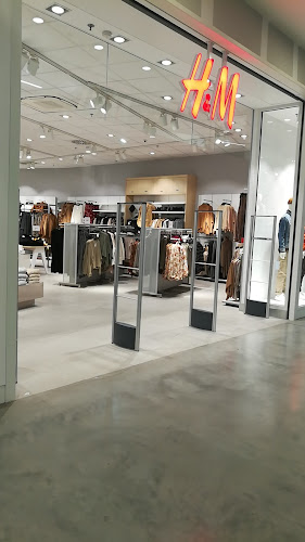 H&M à Saint-Martin-des-Champs