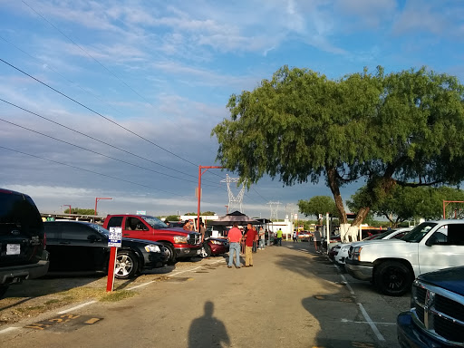 Flea Market «The Mission Market Open Air Market», reviews and photos