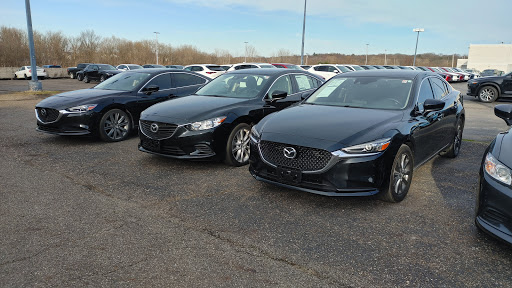 Used Car Dealer «Montrose Mazda in Kent», reviews and photos, 1127 W Main St, Kent, OH 44240, USA