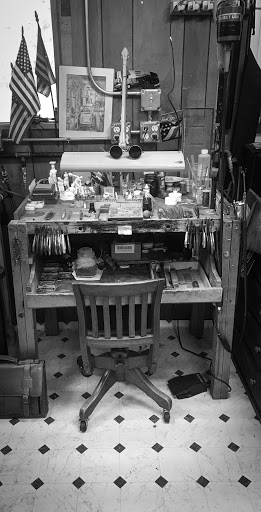 Jeweler «Kirk and Company Jewelers», reviews and photos, 117 Main St, Milford, OH 45150, USA